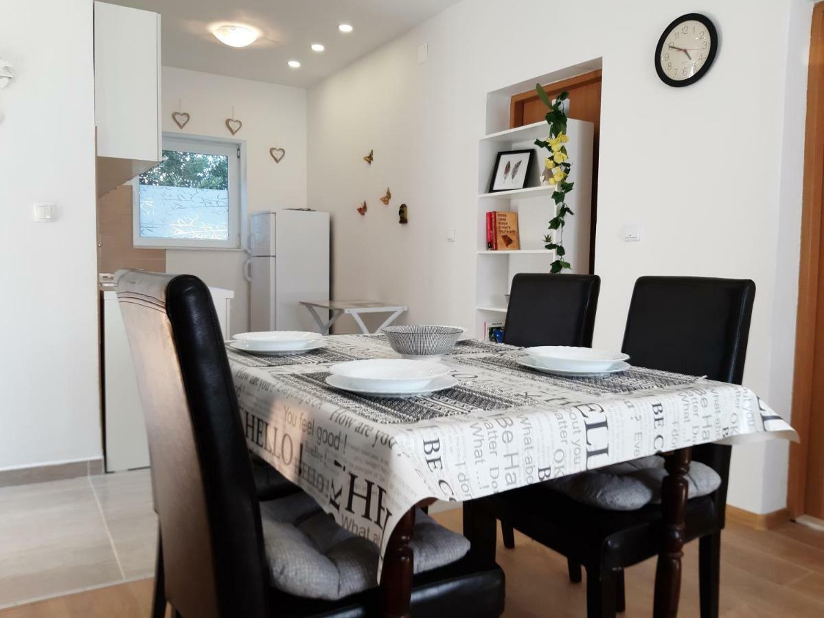 Apartment Butterfly Split - For Rest And Relaxation Extérieur photo
