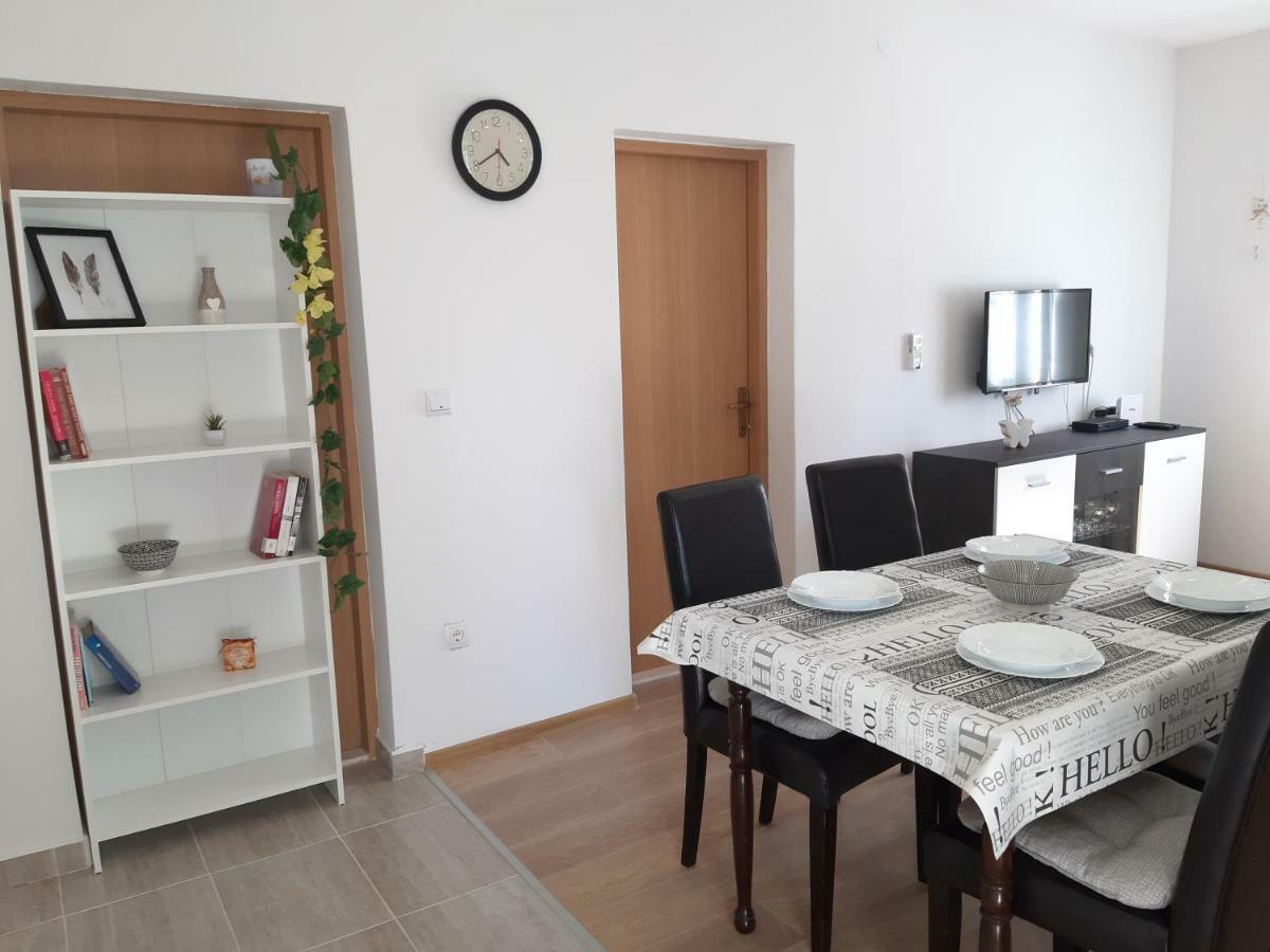 Apartment Butterfly Split - For Rest And Relaxation Extérieur photo