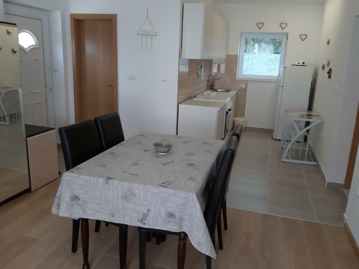Apartment Butterfly Split - For Rest And Relaxation Extérieur photo